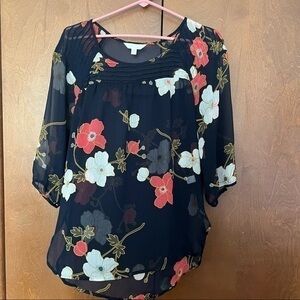 Lauren Conrad Semi Sheer Floral Tunic Medium❤️